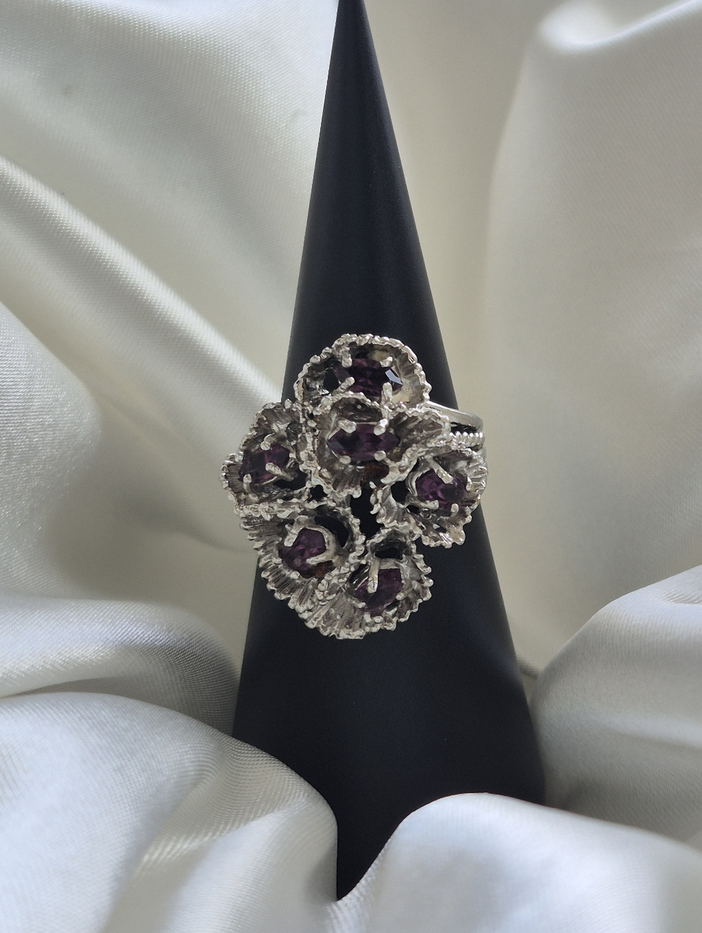 18kt Thailand ESpo (Joseph ESPOSITO) HGE Purple CZs Cluster Brutalist Ring